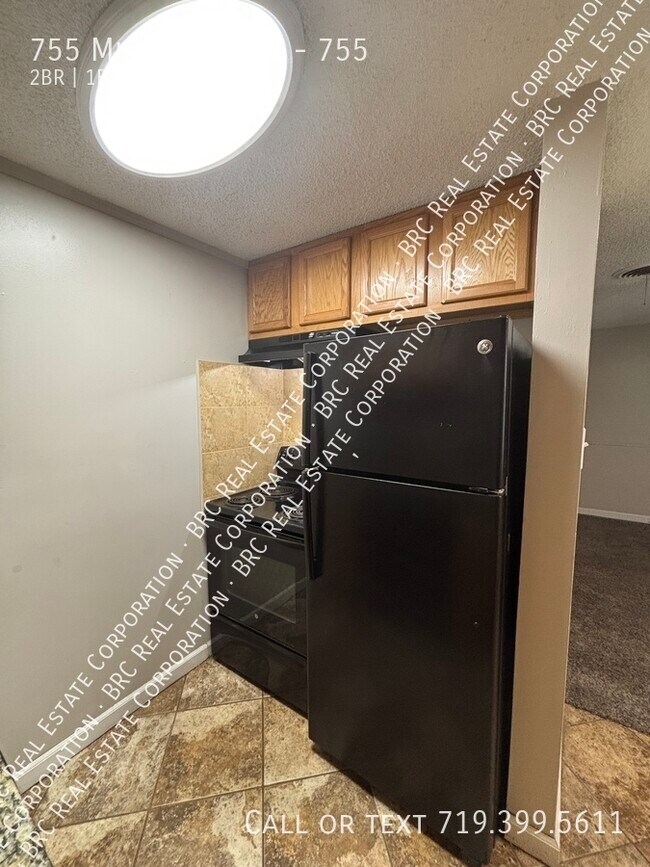 Building Photo - 755 Miller Ct