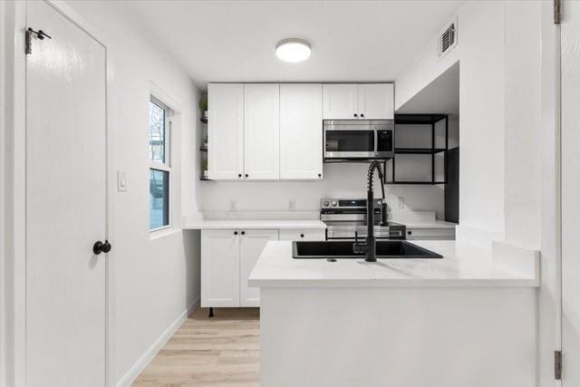 Building Photo - 2119 Oxford Ave