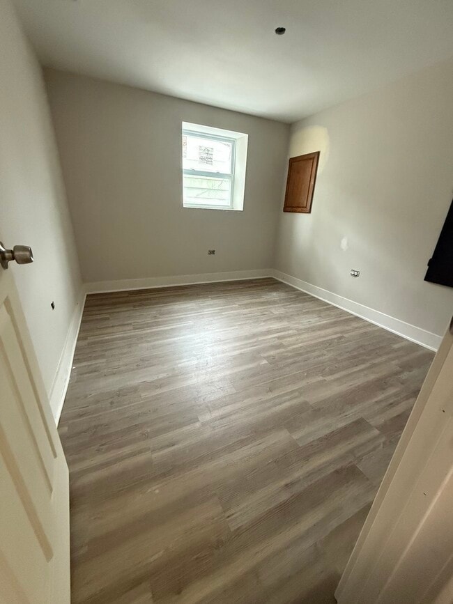 Building Photo - 16913 Jodave Ave