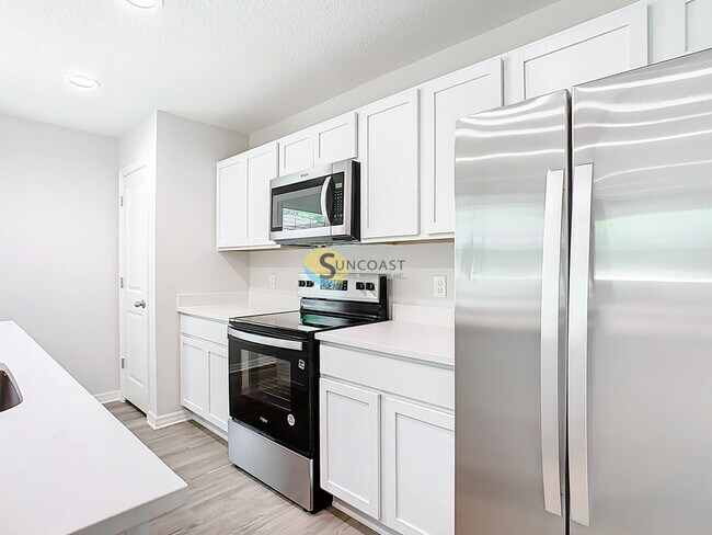 Building Photo - 3821 SW 43rd Ct