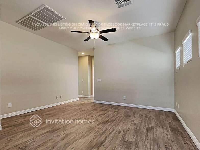 Building Photo - 9639 Vega Carpio Ave