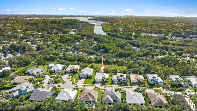 Building Photo - 127 Shores Pointe Dr