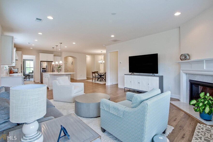 Building Photo - 212 Florence Rd