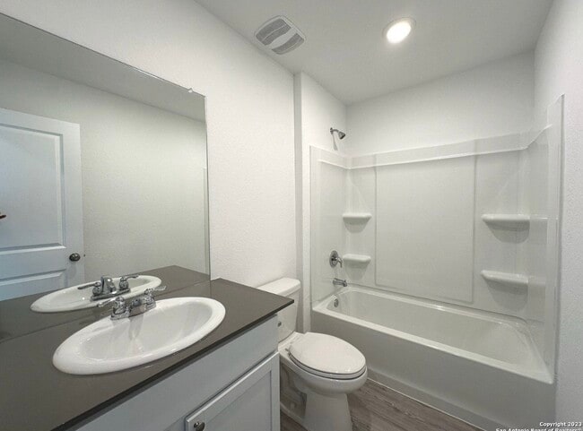 Building Photo - 9903 Jenny Grist