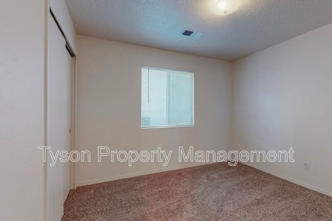 Building Photo - 1825 San Pedro Rd