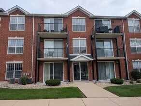 Building Photo - 16671 Liberty Cir