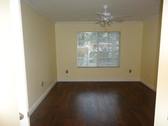 Building Photo - 4280 San Marino Blvd