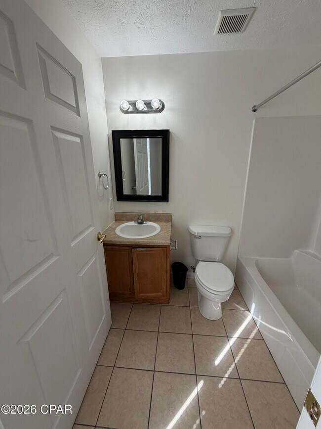 Building Photo - 9117 Laird St