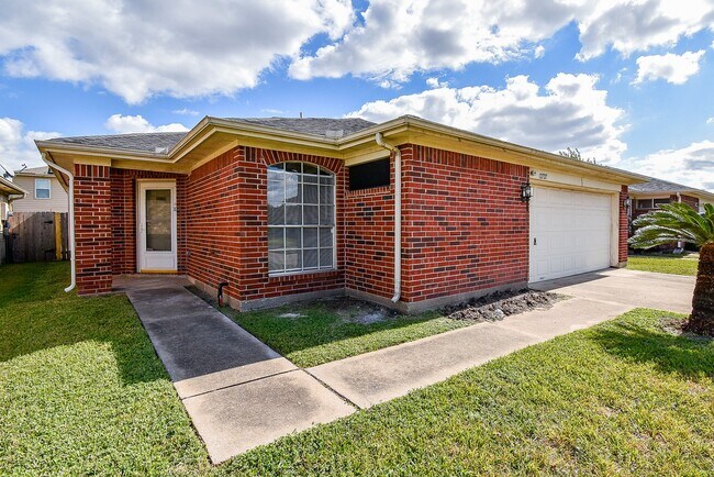 Building Photo - 12727 Rockford Dr