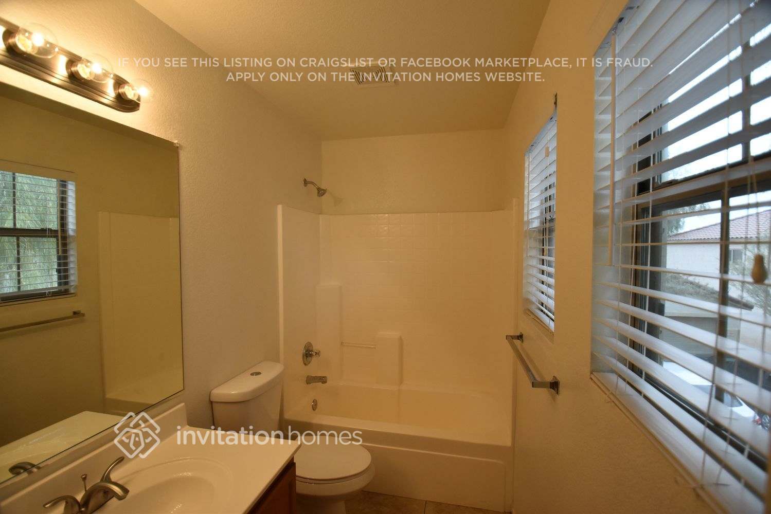 Building Photo - 2774 S Southwind Dr