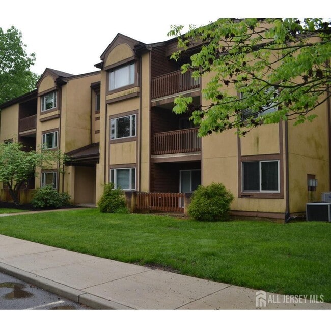 Primary Photo - 3123 Sayre Dr
