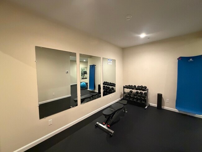 Building Photo - 85 Lowell St