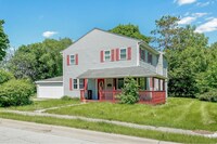 Building Photo - 804 N Van Buren St