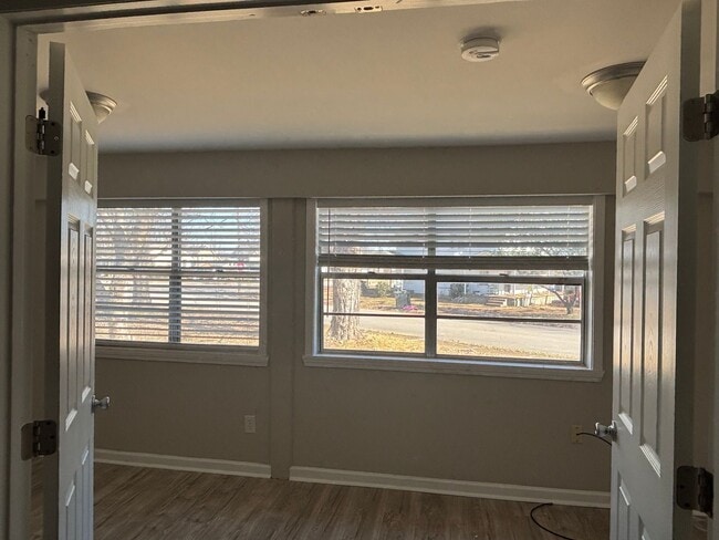 Building Photo - 3503 S Broad Pl SW