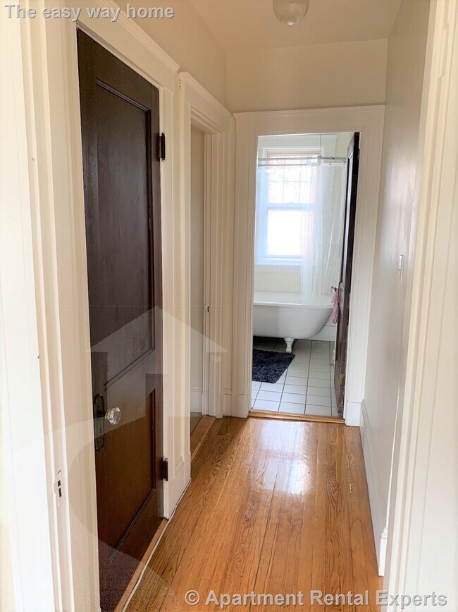 Building Photo - 157 Summer St