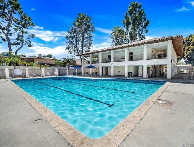 Building Photo - Spacious 1BD/1BA Mission Plaza Condo with Resort-Style Amenities in Prime Mission Valley Location