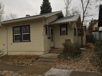 Building Photo - 932 Grandview Ave