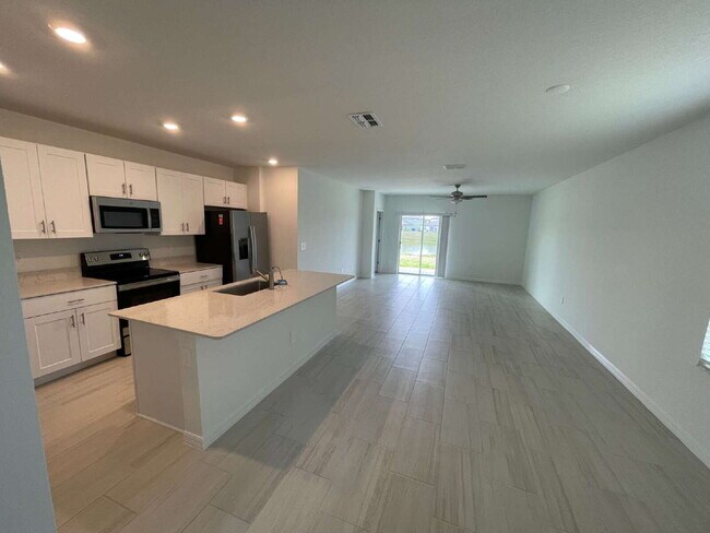 Building Photo - 11592 Radiant Shr Lp