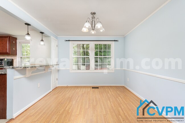 Building Photo - 723 Snowdon Ln