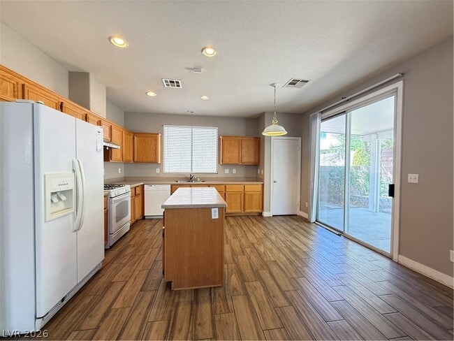 Building Photo - 9536 Sunshade Ct