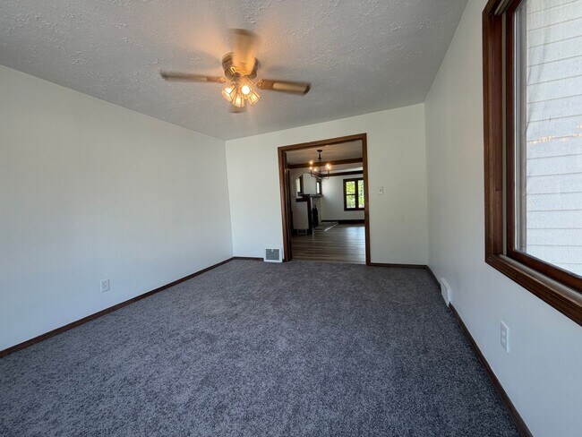 Building Photo - 19031 Monterey Ave