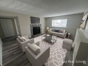 Building Photo - 4455 E Pikes Peak Ave