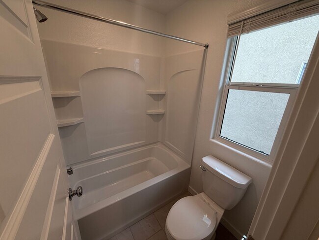 Building Photo - 3 Bedroom | 2.5 Bathroom | New two-story home in Elk Grove