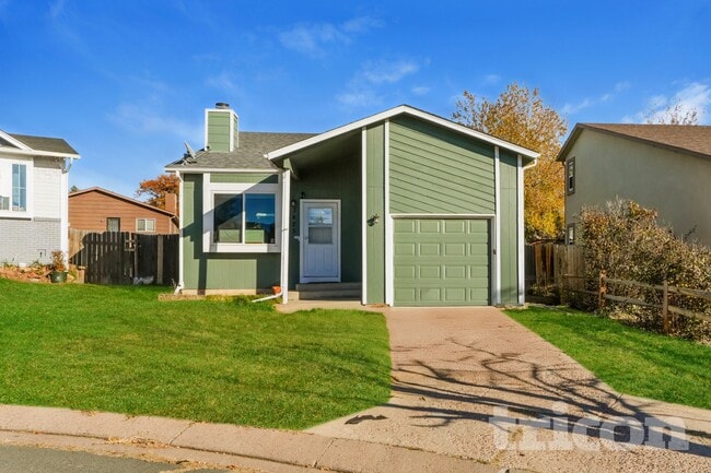 Building Photo - 3425 Briarknoll Dr