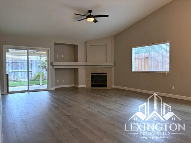 Building Photo - Updated 3 Bedroom, 2 Bathroom, Single-Story Home in Antelope!