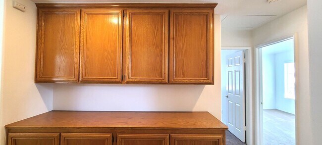 Building Photo - Single Family House - 4 Bedrooms + 2.5 Bat...