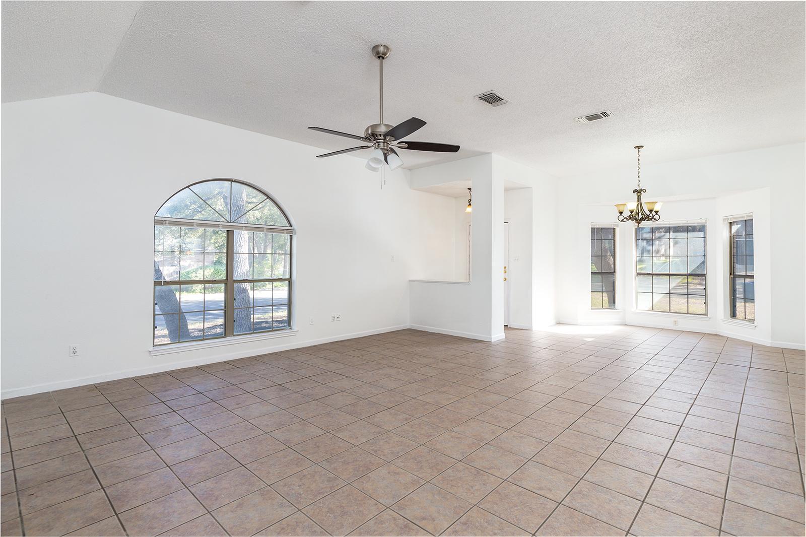 Building Photo - 11135 Quail Pass