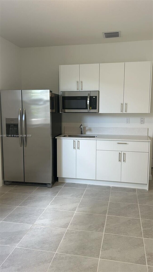 Primary Photo - 18600 SW 136th Ct