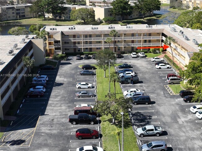 Building Photo - 5961 NW 61st Ave