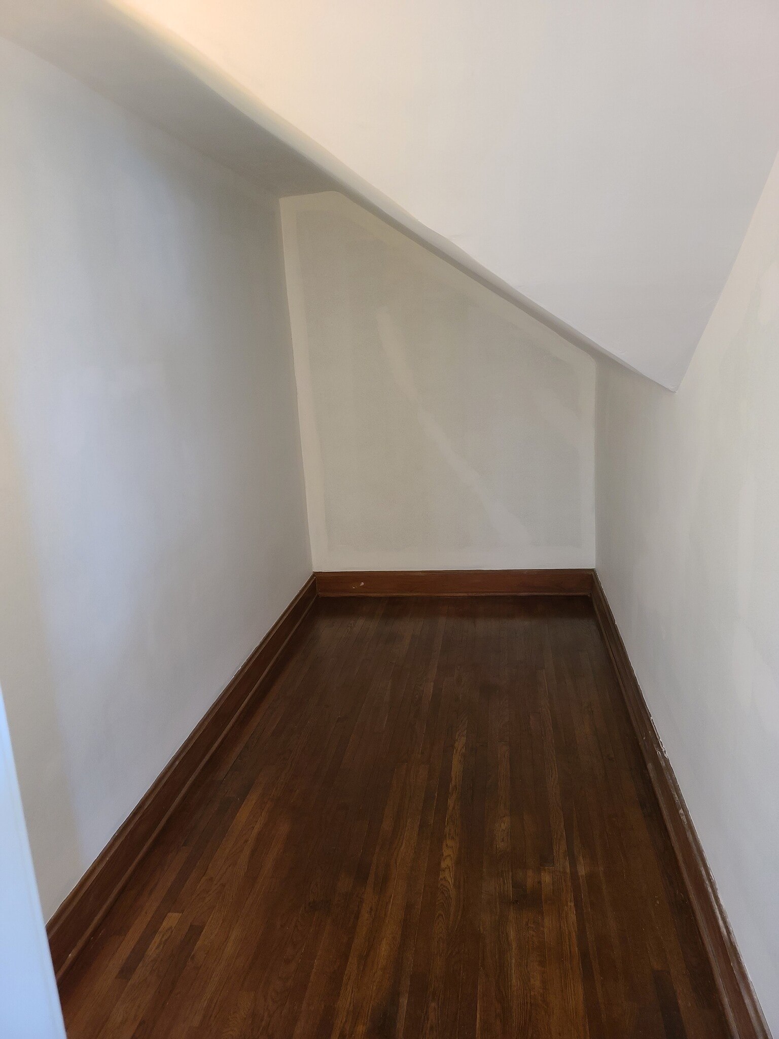 Building Photo - 111 Haldy Ave