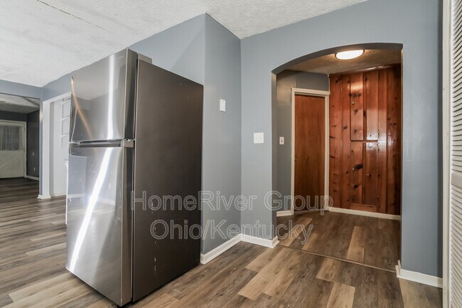 Building Photo - 3418 Vannest Ave