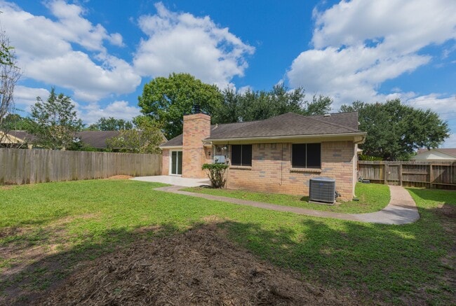 Building Photo - 4106 Kitchen Hill Ln