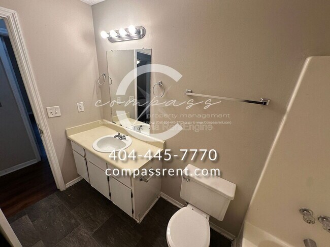 Building Photo - 3841 Bentley Dr