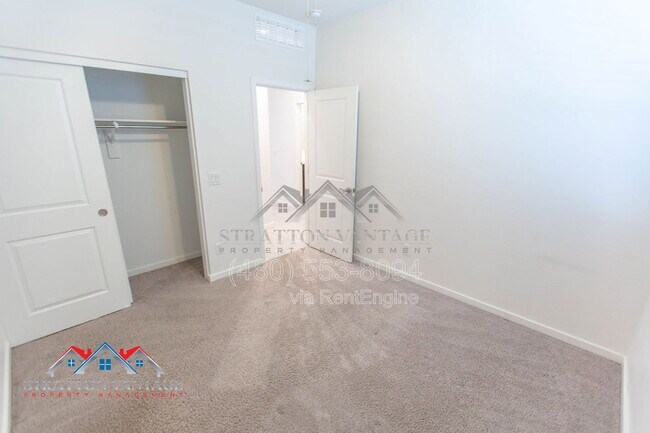 Building Photo - 2898 Kim Dr
