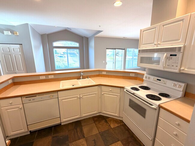 Building Photo - 440 S 51st Ct