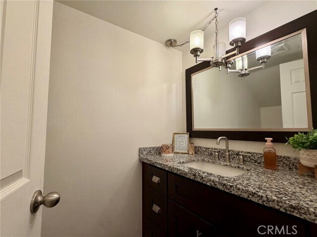 Building Photo - 618 Briarwood Ln