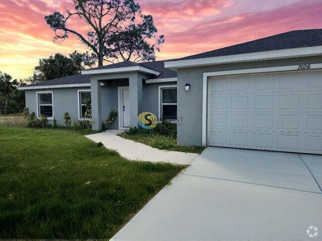 Building Photo - 20241 Peachland Blvd