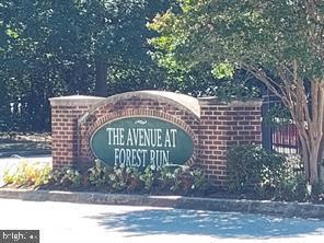 Building Photo - 2801 Forest Run Dr