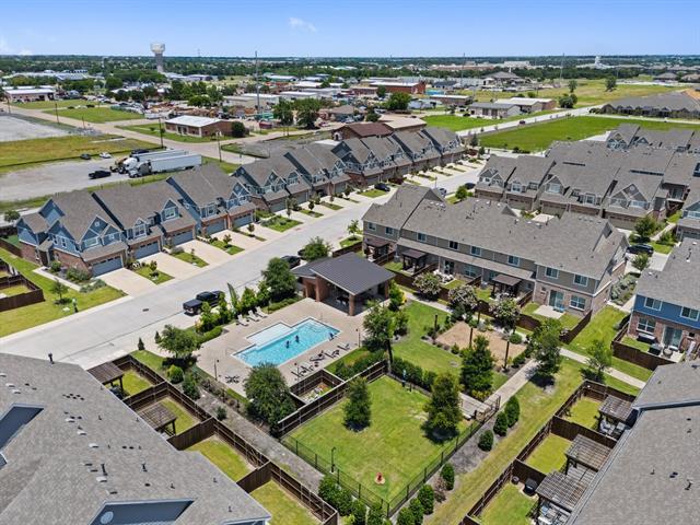Building Photo - 3008 Grandview Dr