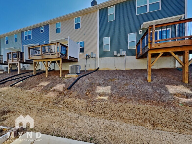 Building Photo - 7008 Jane Parks Way