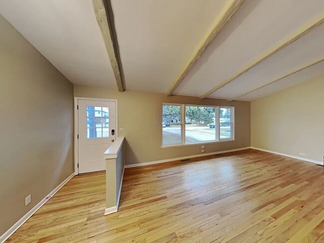 Building Photo - 511 Lotus Ln