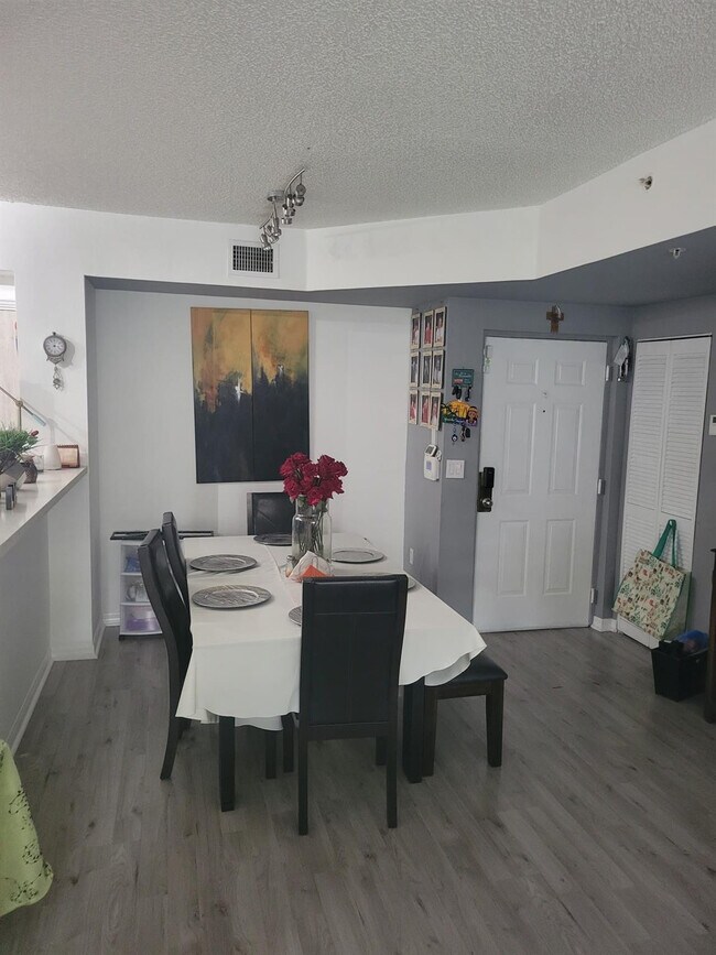 Building Photo - 2080 W Preserve Way