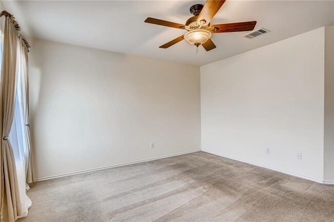 Building Photo - 17829 Violet Ln