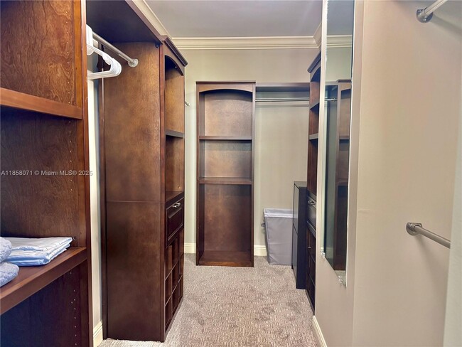 Building Photo - 5440 N Ocean Dr