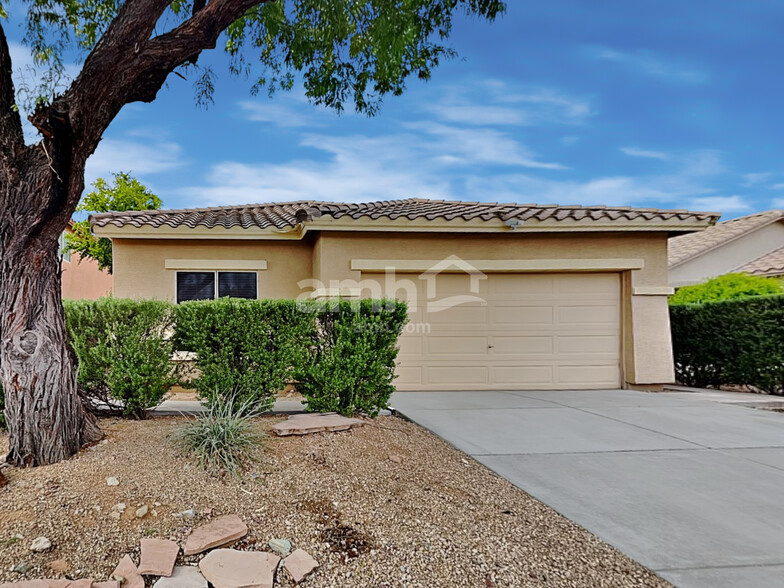 Primary Photo - 40738 N Robinson Dr