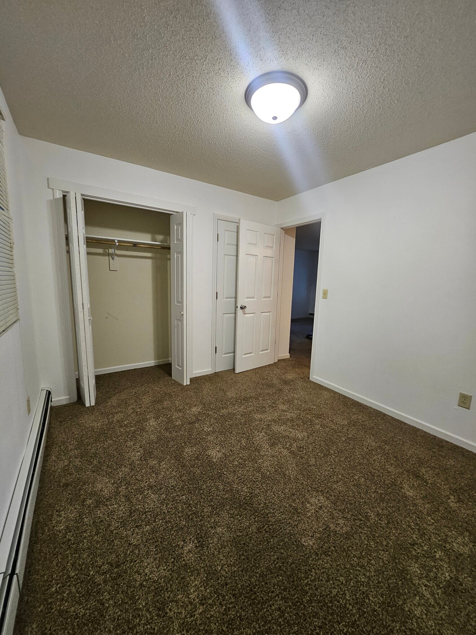 Building Photo - 1825 5th St SE